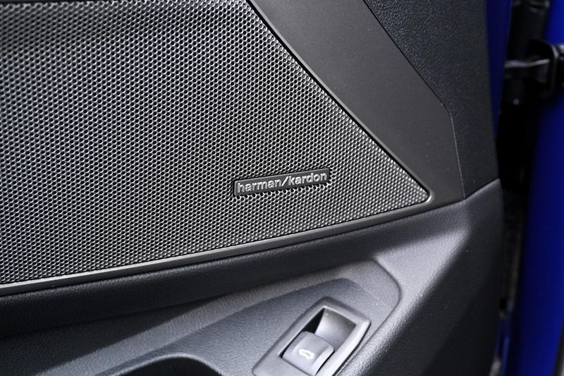 BMW Řada 3 M340i xD,Tažné, H/K, 360°, ACC - fotka 29 z 36