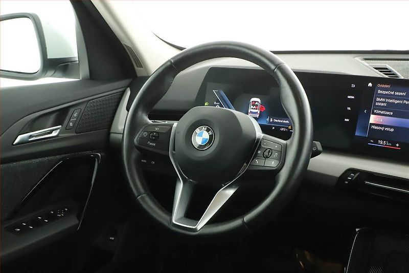 BMW X1 (2023) xDrive18d - fotka 8 z 17