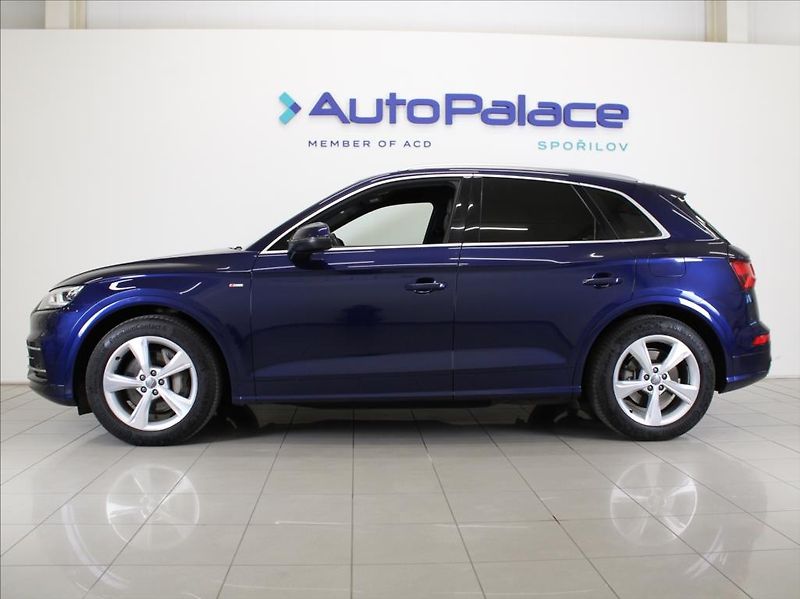 Audi Q5 2,0 eTFSi 270kW S-Line Vzduch - fotka 5 z 27