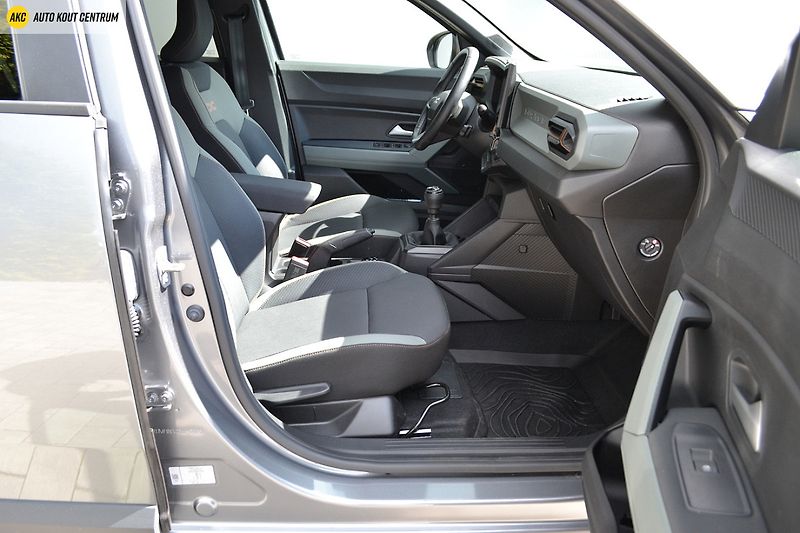Dacia Duster EXTREME TCE 130 4x4 - fotka 12 z 58