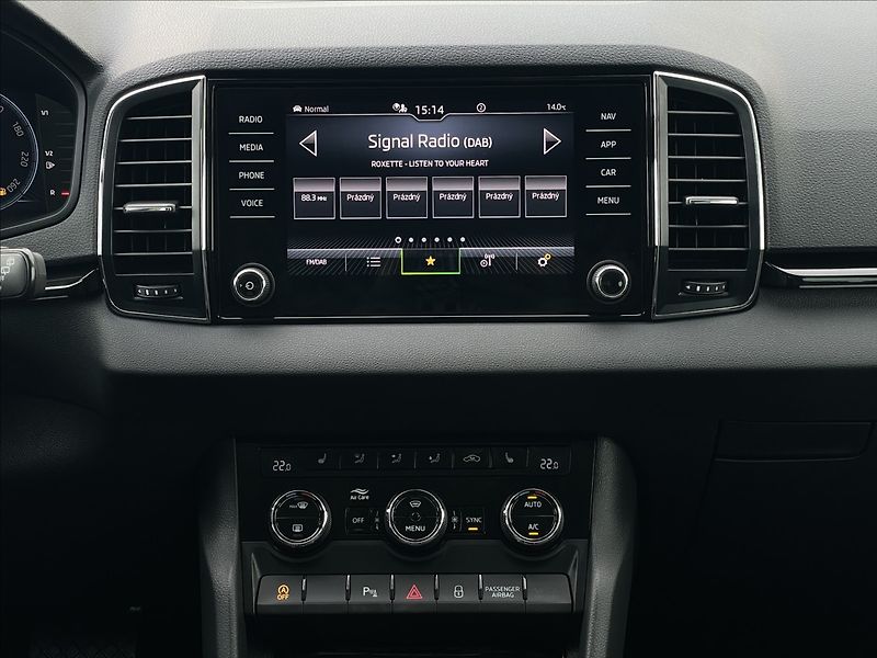 Škoda Karoq 2,0 TDI DSG Style Plus NAVI - fotka 12 z 25