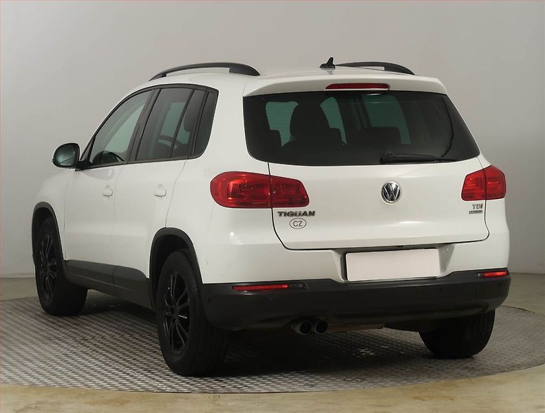 Volkswagen Tiguan (2014) 2.0 TDI, Navi, Tempomat - fotka 4 z 22