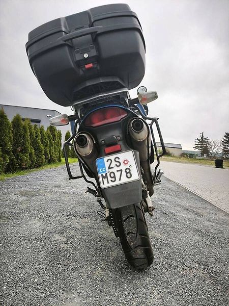 Honda XL 1000 V Varadero (2002) - fotka 4 z 15