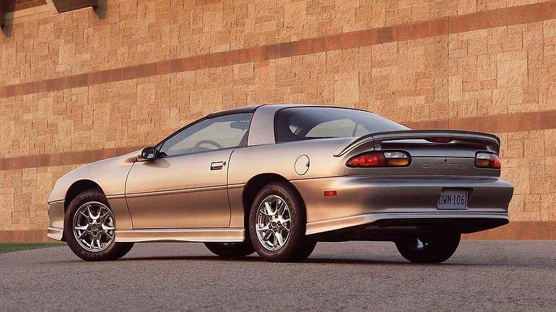Toyota MR2.