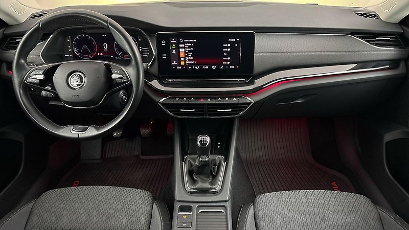 Škoda Octavia 1.5 TSI Style Combi - fotka 8 z 25