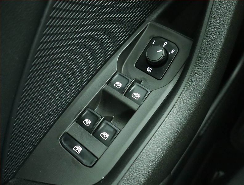 Škoda Octavia (2023) Ambition 2.0 TDI, ČR,1.maj - fotka 14 z 15