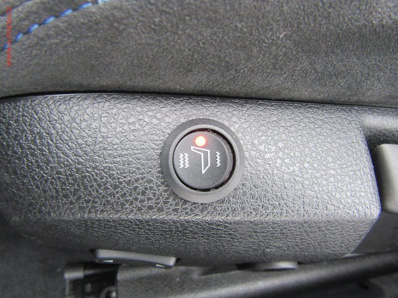 BMW Řada 3 (2016) 2.0d 318d, M Paket, AT - fotka 20 z 21