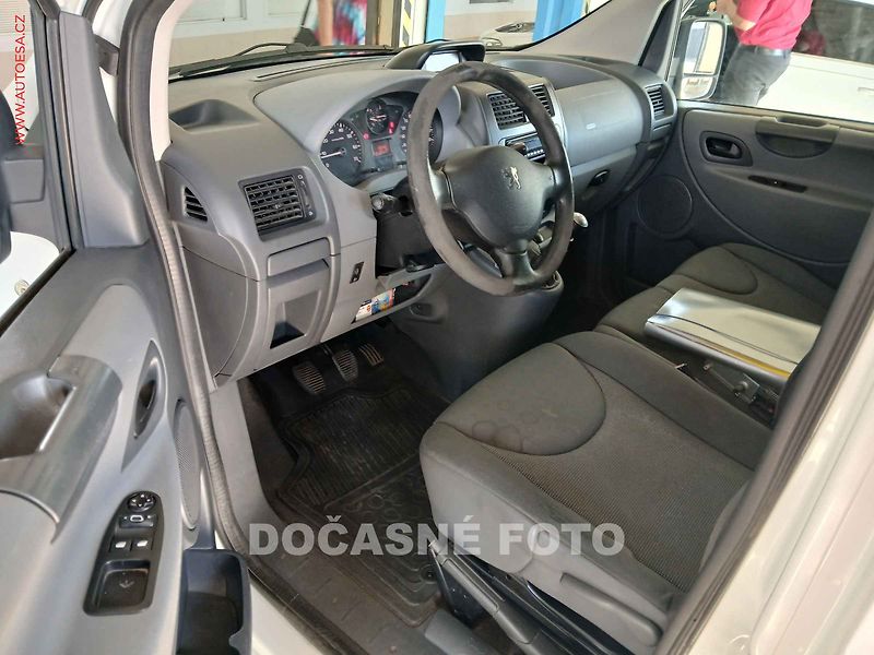 Peugeot Expert (2011) 2.0HDi 6míst, 1.maj,ČR - fotka 3 z 3
