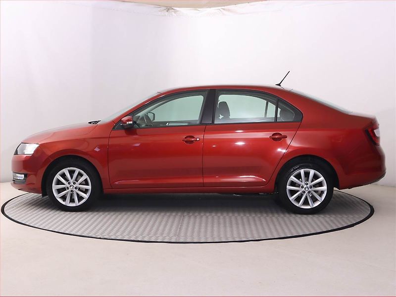 Škoda Rapid (2019) 1.0 TSI, Navi, Tempomat - fotka 3 z 19