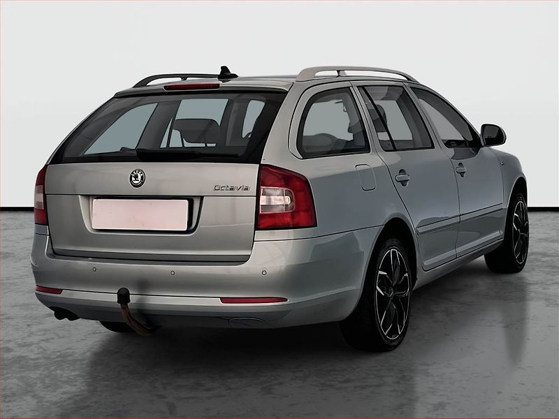 Škoda Octavia (2011) 2.0 TDI, Xenony, Tempomat - fotka 5 z 17