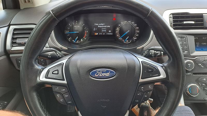 Ford Mondeo 2.0 TDCI Trend - fotka 25 z 27