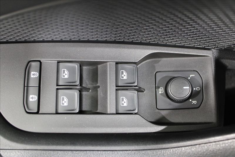Škoda Octavia 2,0 TDI Ambition 1.majitel CZ - fotka 14 z 33