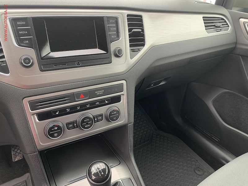 Volkswagen Golf Sportsvan (2014) 1.2 TSi, Comfortline - fotka 14 z 20