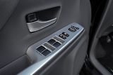 Toyota Prius 1.8 HYBRID 7míst - náhled 31