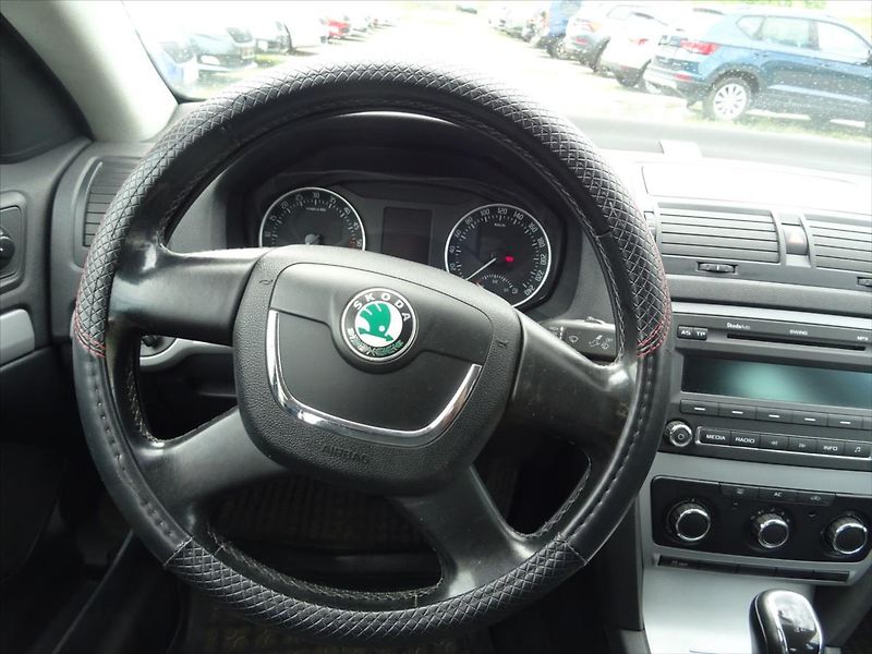 Škoda Octavia 1,6 TDI 77 kW - fotka 16 z 23