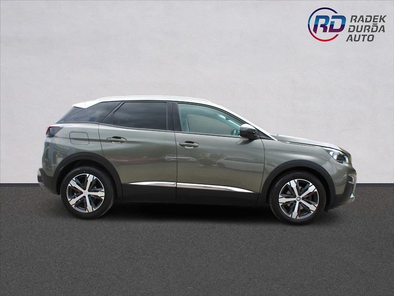 Peugeot 3008 1,2 i 96kW  1.MAJ,ČR,ALLURE - fotka 4 z 35