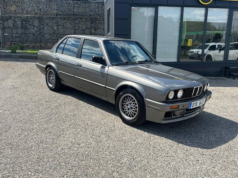 BMW Řada 3 (1988) BMW 325D 1988 - fotka 1 z 23