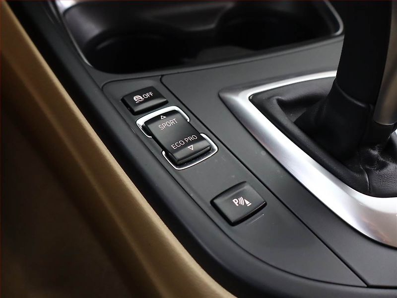 BMW Řada 3 (2014) 320d xDrive GT, 4X4, Automat - fotka 18 z 20