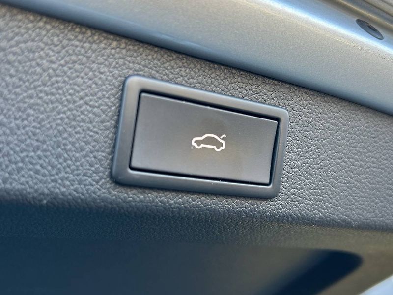 Škoda Superb (2021) kombi 2.0 TDI 7DSG 4x4 Laurin - fotka 10 z 35