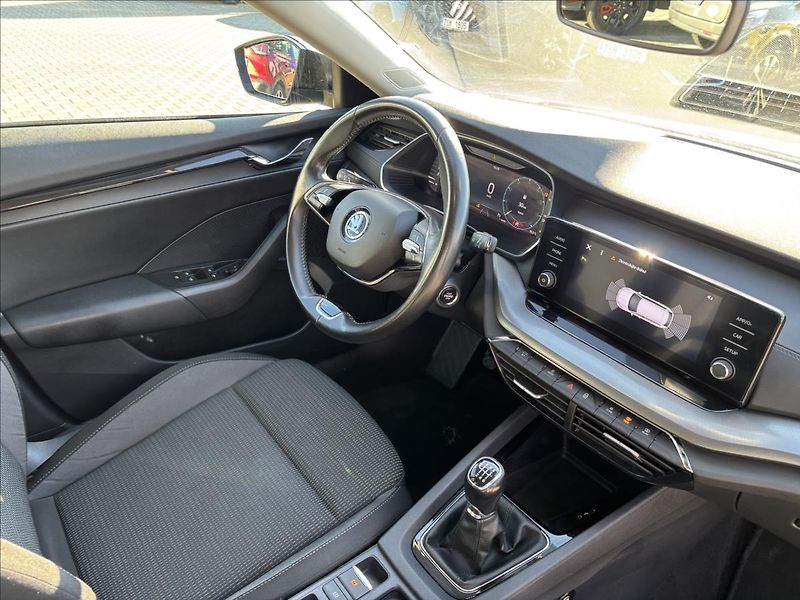 Škoda Octavia 1,5 TSI 110kW Ambition Combi - fotka 21 z 41