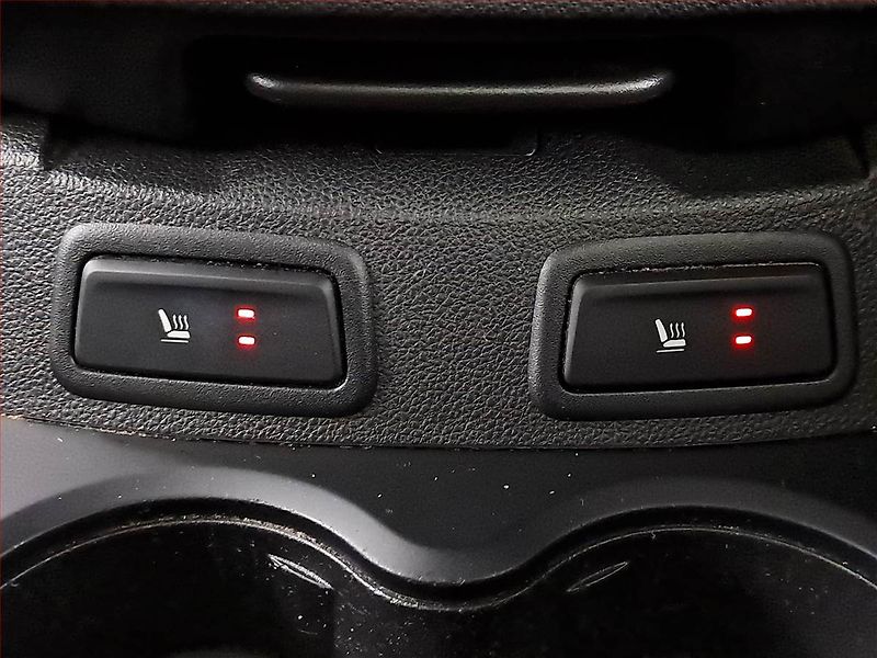 Renault Kadjar (2018) 1.2 TCe, Serv.kniha, Navi - fotka 17 z 19
