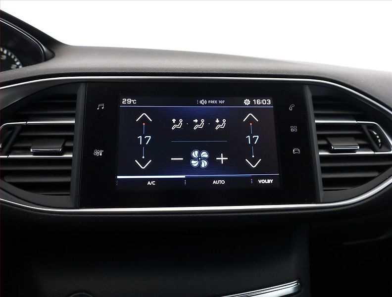 Peugeot 308 (2017) 1.2 PureTech, Serv.kniha - fotka 10 z 17