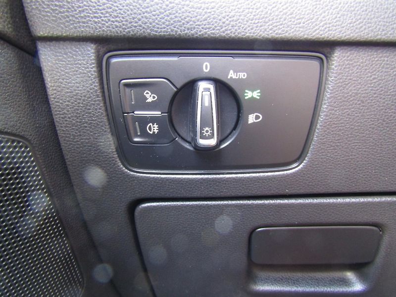 Volkswagen Arteon (2019) 2.0 TDI 140kW R-Line - fotka 32 z 44