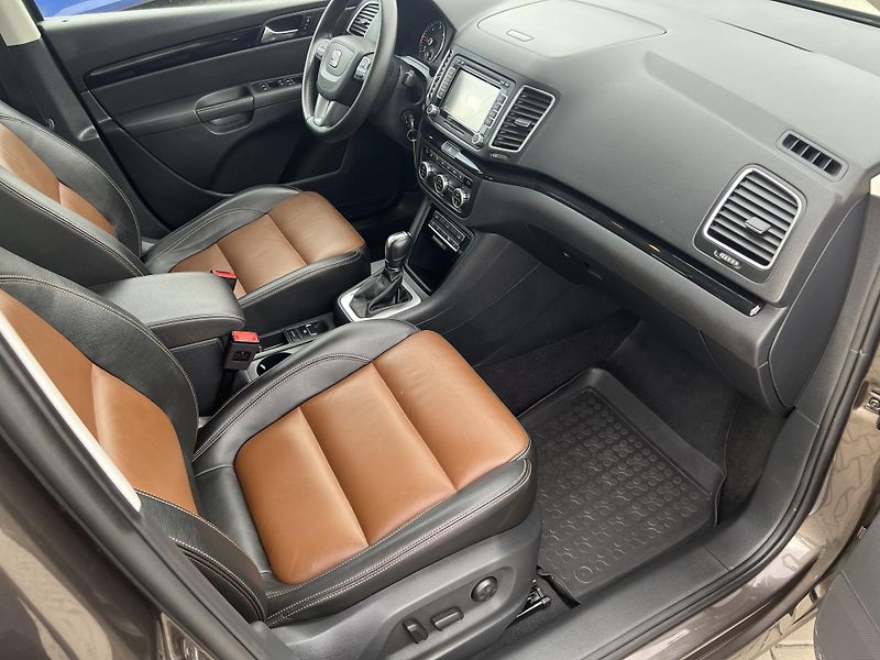 Seat Alhambra (2014) 2,0TDi DSG Style MAX VÝBAVA!!! - fotka 34 z 77