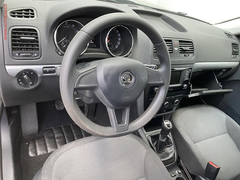 Škoda Yeti (2017) 1.2 TSi, Active, +kola - fotka 12 z 16