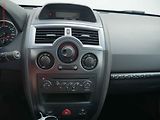 Renault Mégane (2008) 1.6i, Klima - náhled 11