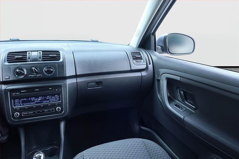 Škoda Fabia (2012) 1.2 TSI, po STK, pěkný stav - fotka 8 z 16