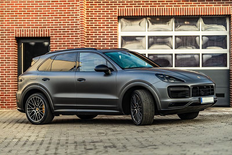 Porsche Cayenne (2019) Porsche Cayenne Turbo V8 - fotka 2 z 20