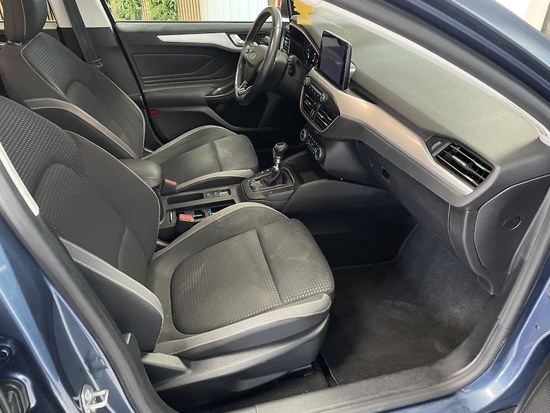 Ford Focus 1.5 TDCi NAVI DIGIAC  - fotka 14 z 24