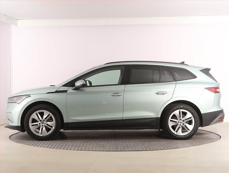 Škoda Enyaq (2022) 60 (62 kWh), SoH 93% - fotka 3 z 29