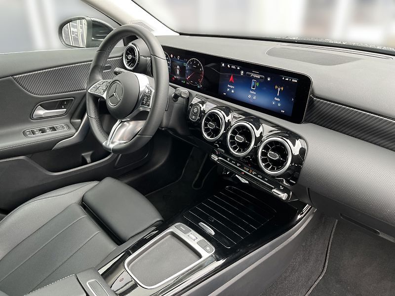 Mercedes-Benz Třídy A A-Třída 200 Progressive Advanc - fotka 19 z 21