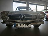 Mercedes-Benz W113