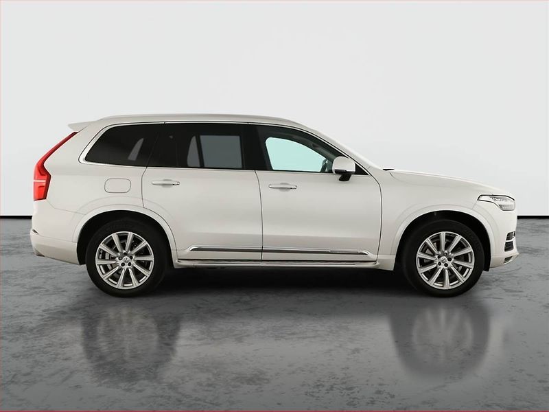 Volvo XC90 (2019) D5 AWD - fotka 6 z 30