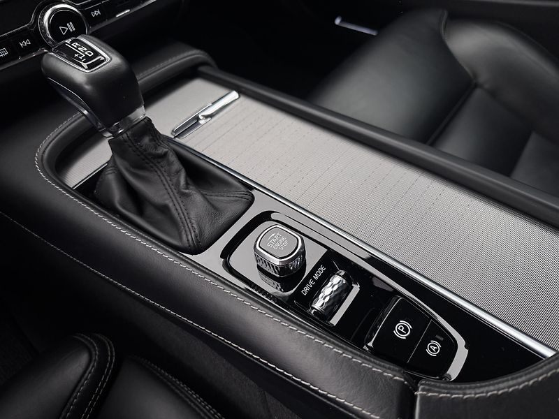 Volvo V90 CC D5 AWD PRO POLESTAR CZ  - fotka 31 z 47
