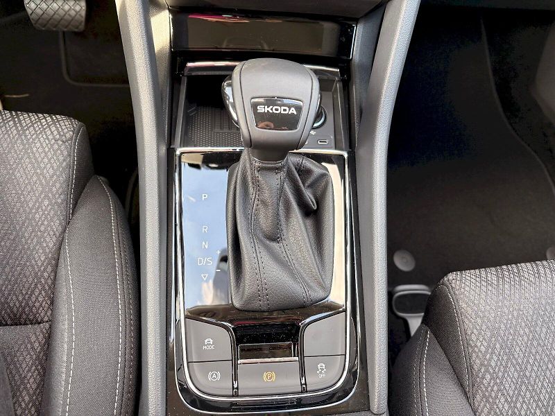 Škoda Karoq (2026) TSI 110 kW Top Selection - taž - fotka 20 z 29
