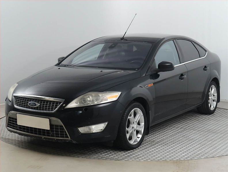 Ford Mondeo (2011) Titanium 2.0 TDCi, po STK - fotka 2 z 15