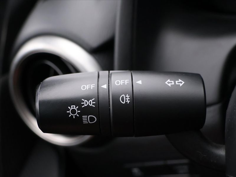 Mazda 2 1,5 G 90 REVOLUTION CZ 1.maj - fotka 19 z 35