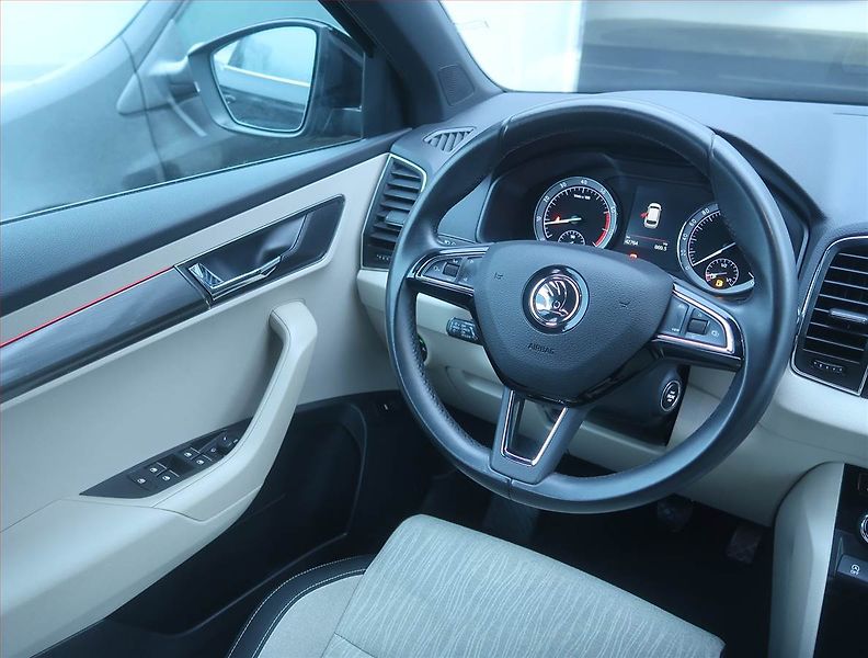 Škoda Karoq (2019) Style 1.5 TSI - fotka 7 z 19