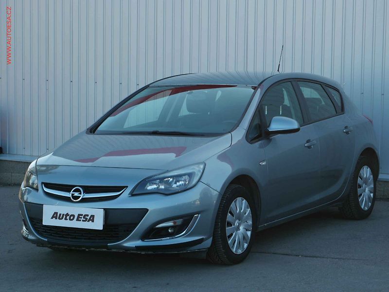 Opel Astra (2013) 1.4i, ČR, AC, temp - fotka 3 z 16