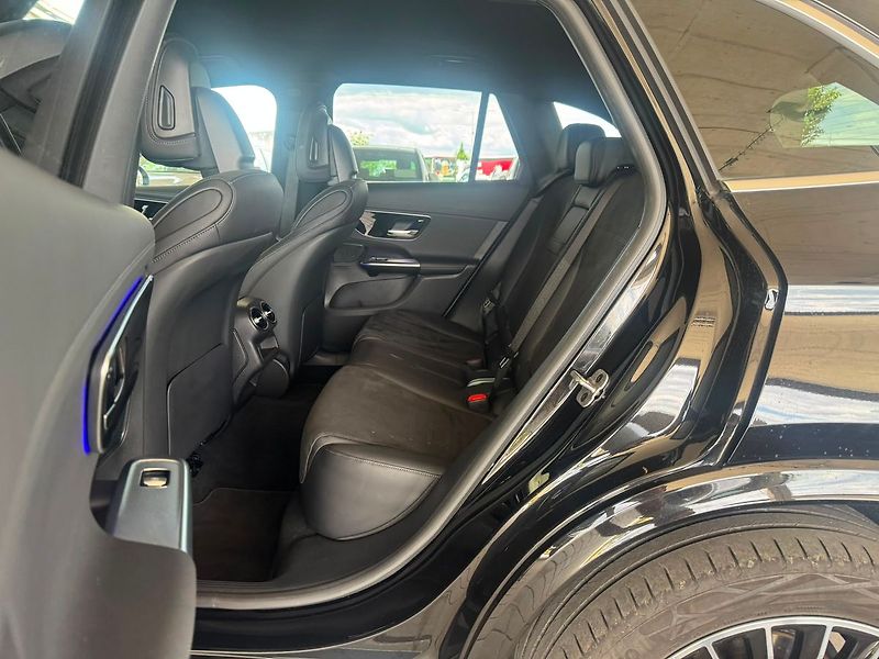 Mercedes-Benz GLC 220d 4MATIC - fotka 16 z 20