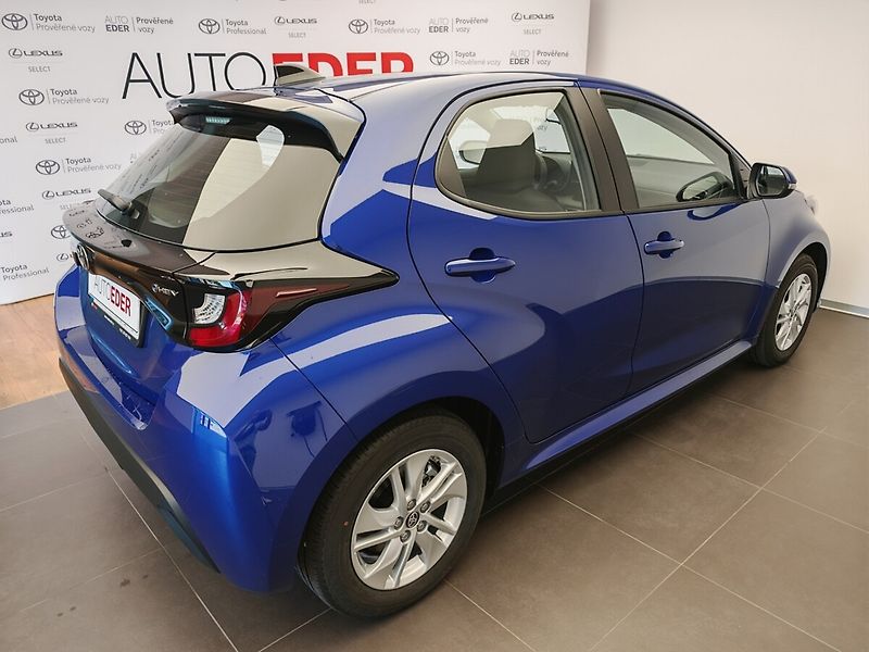 Toyota Yaris 1.5 Hybrid Comfort - fotka 4 z 29