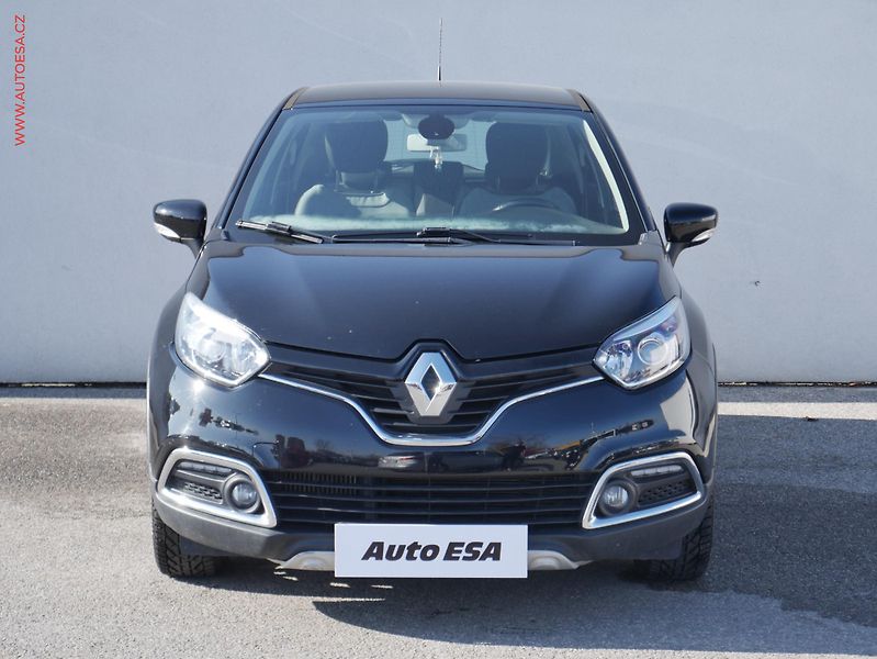 Renault Captur (2016) 1.2 TCe, AT, park.asist - fotka 2 z 15