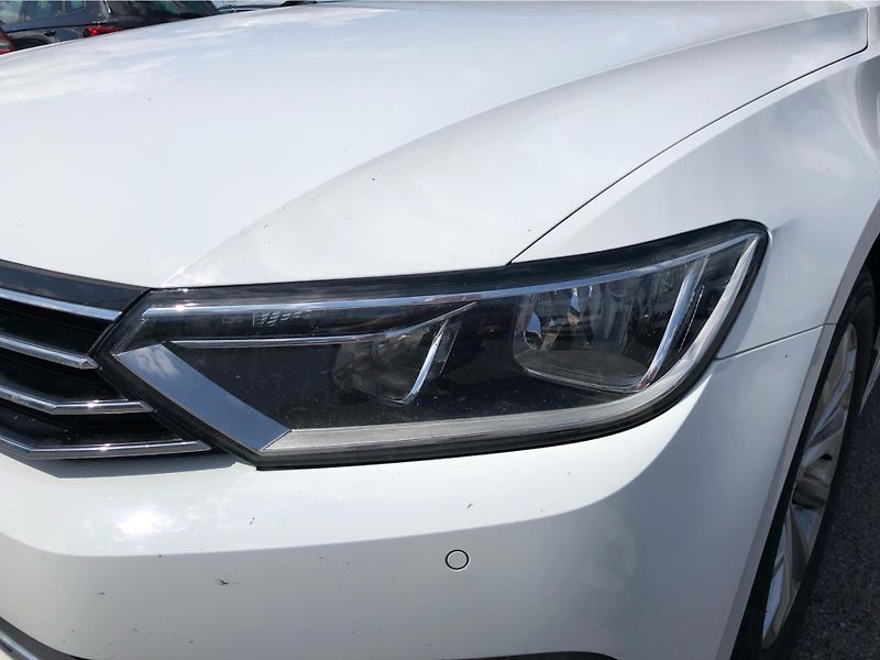 Volkswagen Passat Variant 2.0 TDi 4-Motion HIGHL - fotka 24 z 29