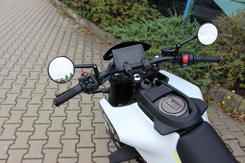 Husqvarna Vitpilen 401 (2024) 2024 TOP ZÁRUKA - fotka 6 z 10