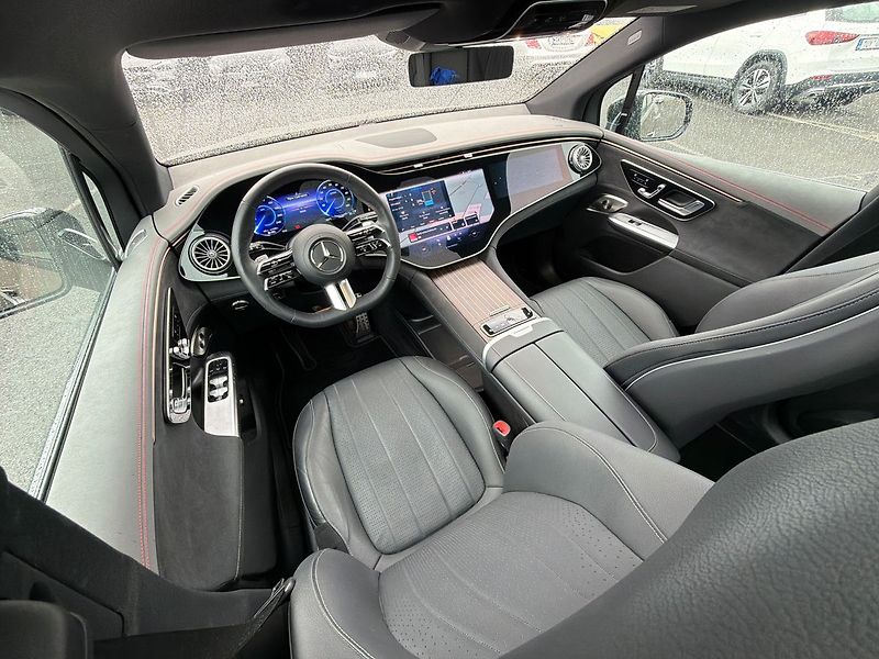 Mercedes-Benz EQE 500 4MATIC SUV Electric Art Ed - fotka 27 z 37