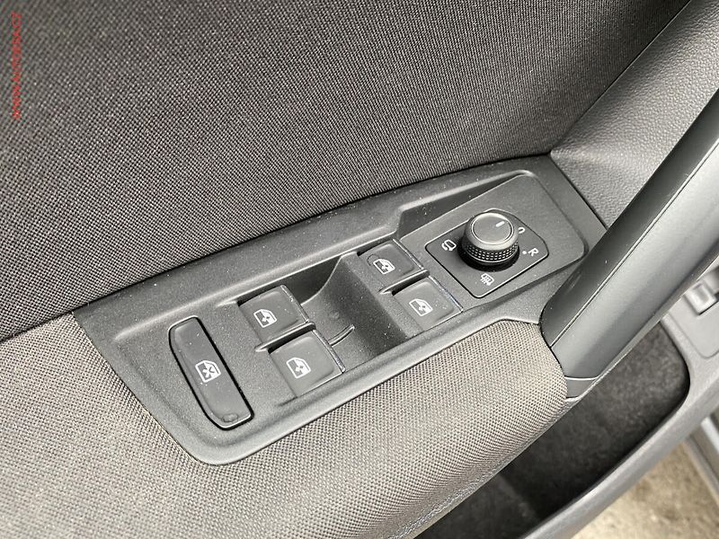 Volkswagen Tiguan (2020) 1.5 TSi, IQ Drive, LED, +kola - fotka 13 z 18